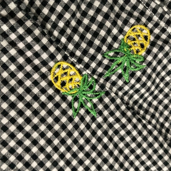 🍍Women’s Gingham Top Pineapple embroidered  Blouse 🍍. Size : M - Picture 11 of 13